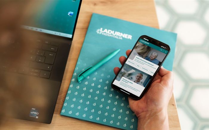 Smartphone Mockup Ladurner Hospitalia Website
