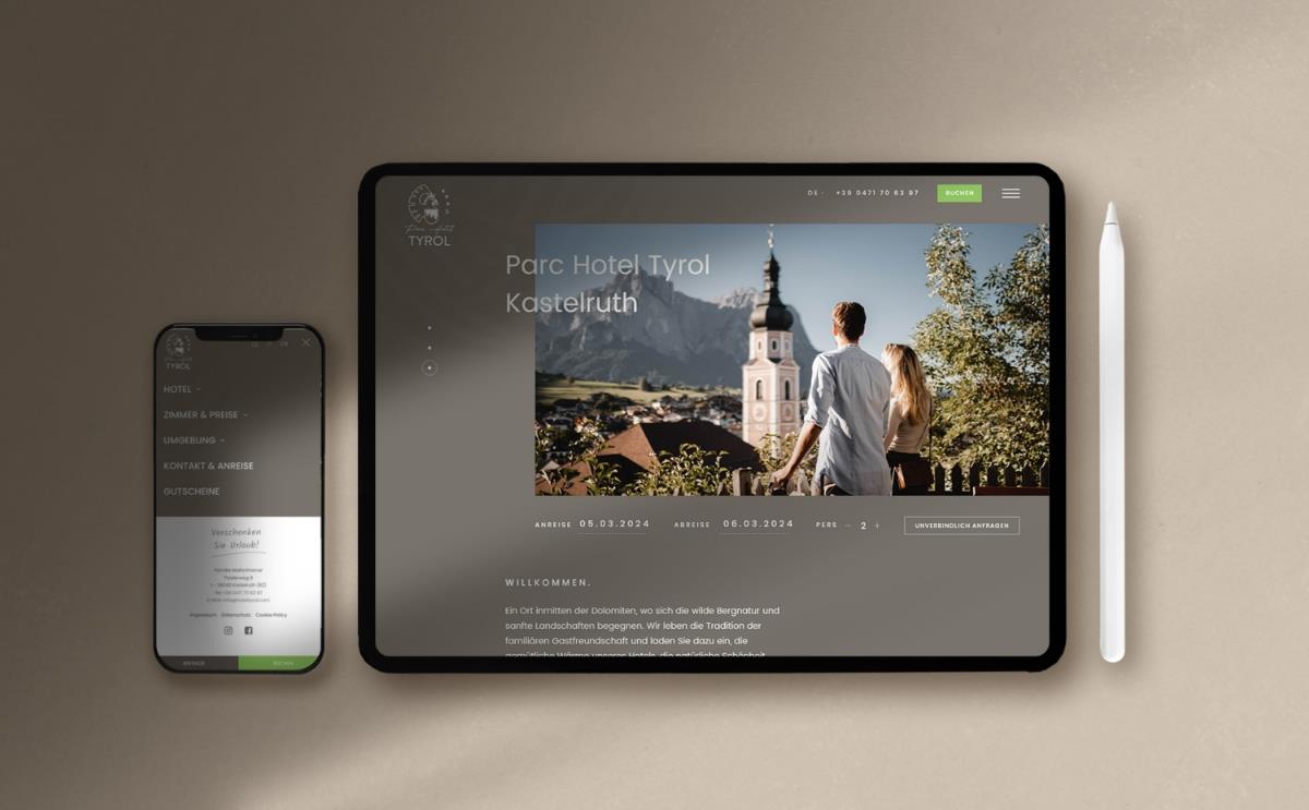 Phone-Ipad Mockup Homeseite Parc Hotel Tyrol